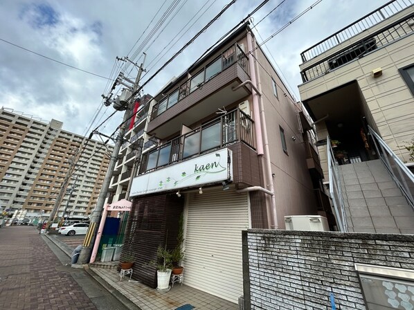 川西ヴェルドミ－ルの物件外観写真